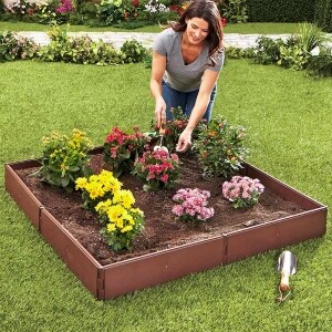  The Lakeside Collection Self Watering Vegetable Planter Box  with Trellis on Wheels - Mobile Garden : Patio, Lawn & Garden